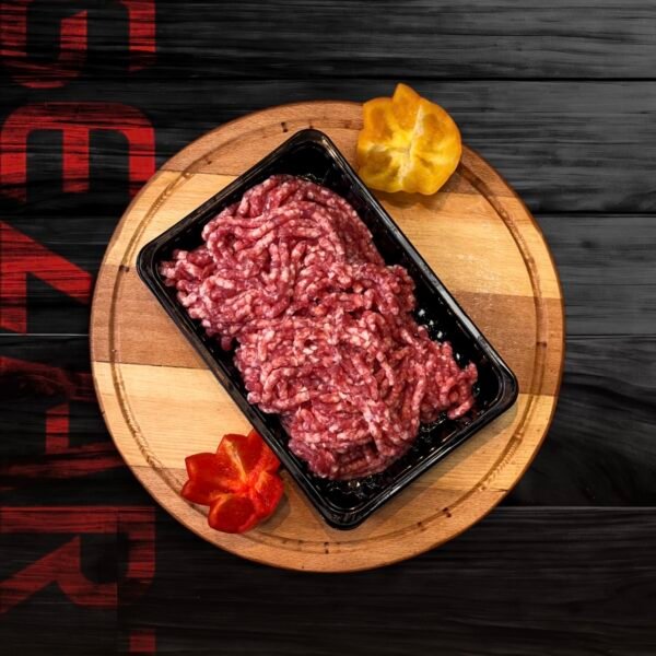 لحم مفروم احمر